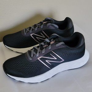 New Balance Women's 520 V8 Running Shoes Size 11